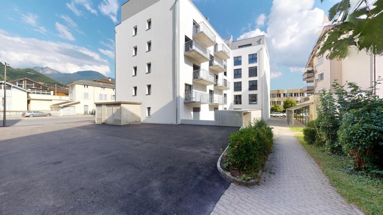 Nonanteneuf Appart Hotel Aigle - Contactless Check-In מראה חיצוני תמונה