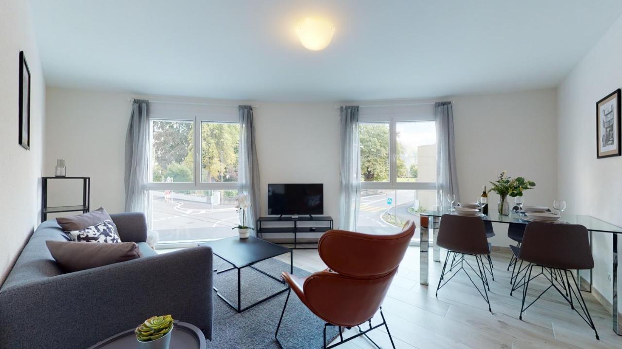 Nonanteneuf Appart Hotel Aigle - Contactless Check-In מראה חיצוני תמונה