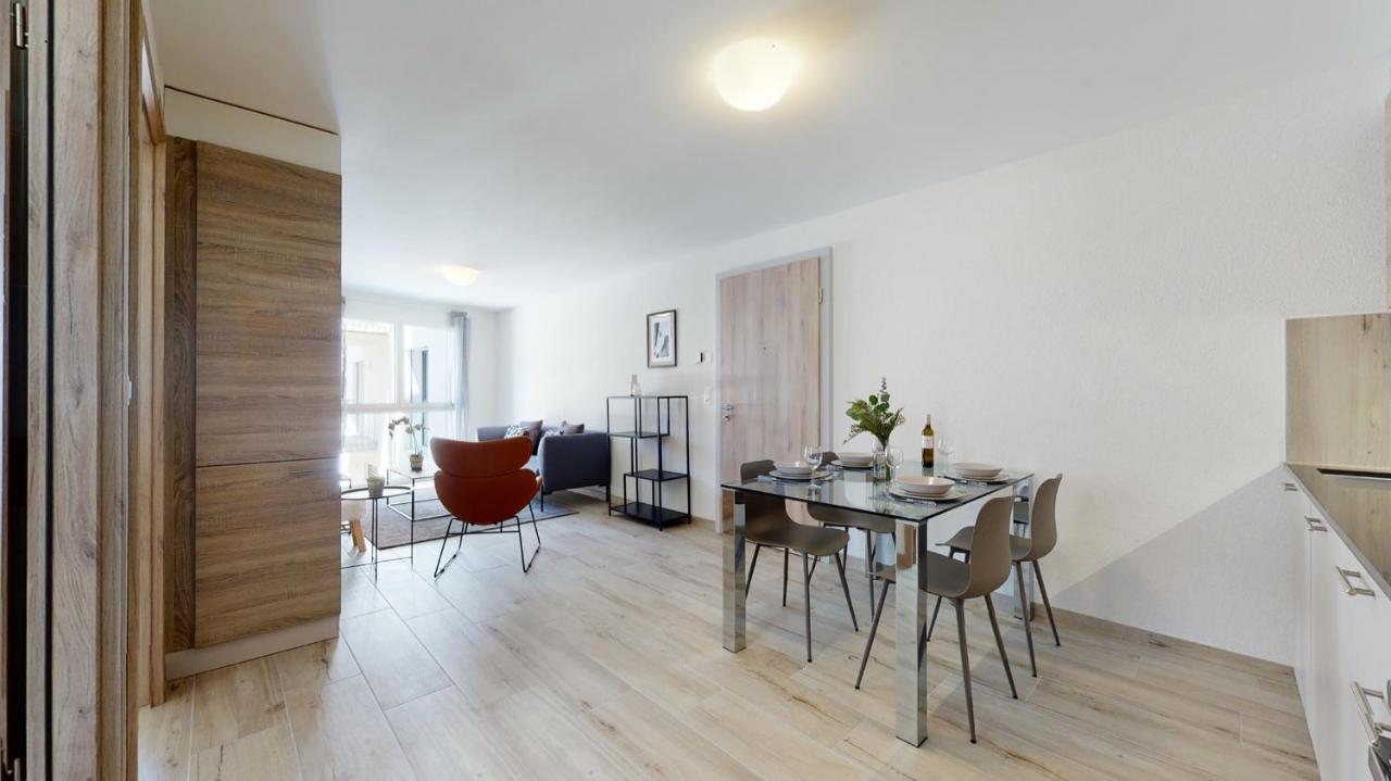 Nonanteneuf Appart Hotel Aigle - Contactless Check-In מראה חיצוני תמונה