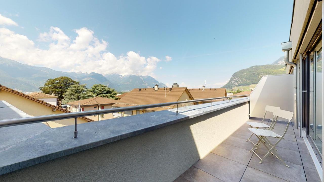 Nonanteneuf Appart Hotel Aigle - Contactless Check-In מראה חיצוני תמונה