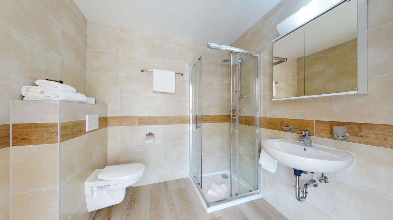 Nonanteneuf Appart Hotel Aigle - Contactless Check-In מראה חיצוני תמונה