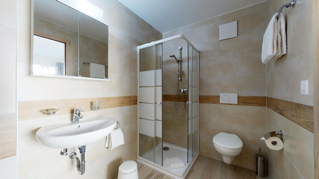 Nonanteneuf Appart Hotel Aigle - Contactless Check-In מראה חיצוני תמונה